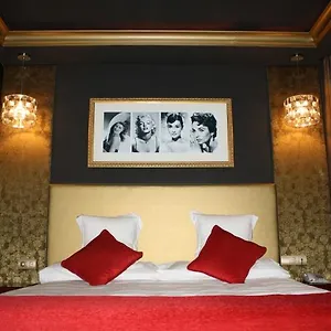 2* Hotel Anos 50